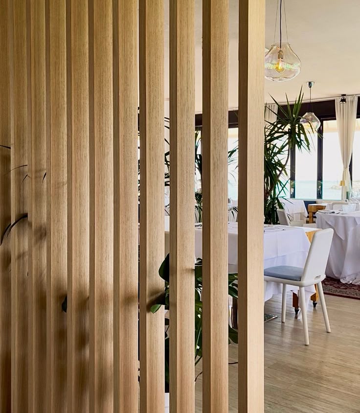 Listelli in legno divisorio (foto di Legno Pregio)